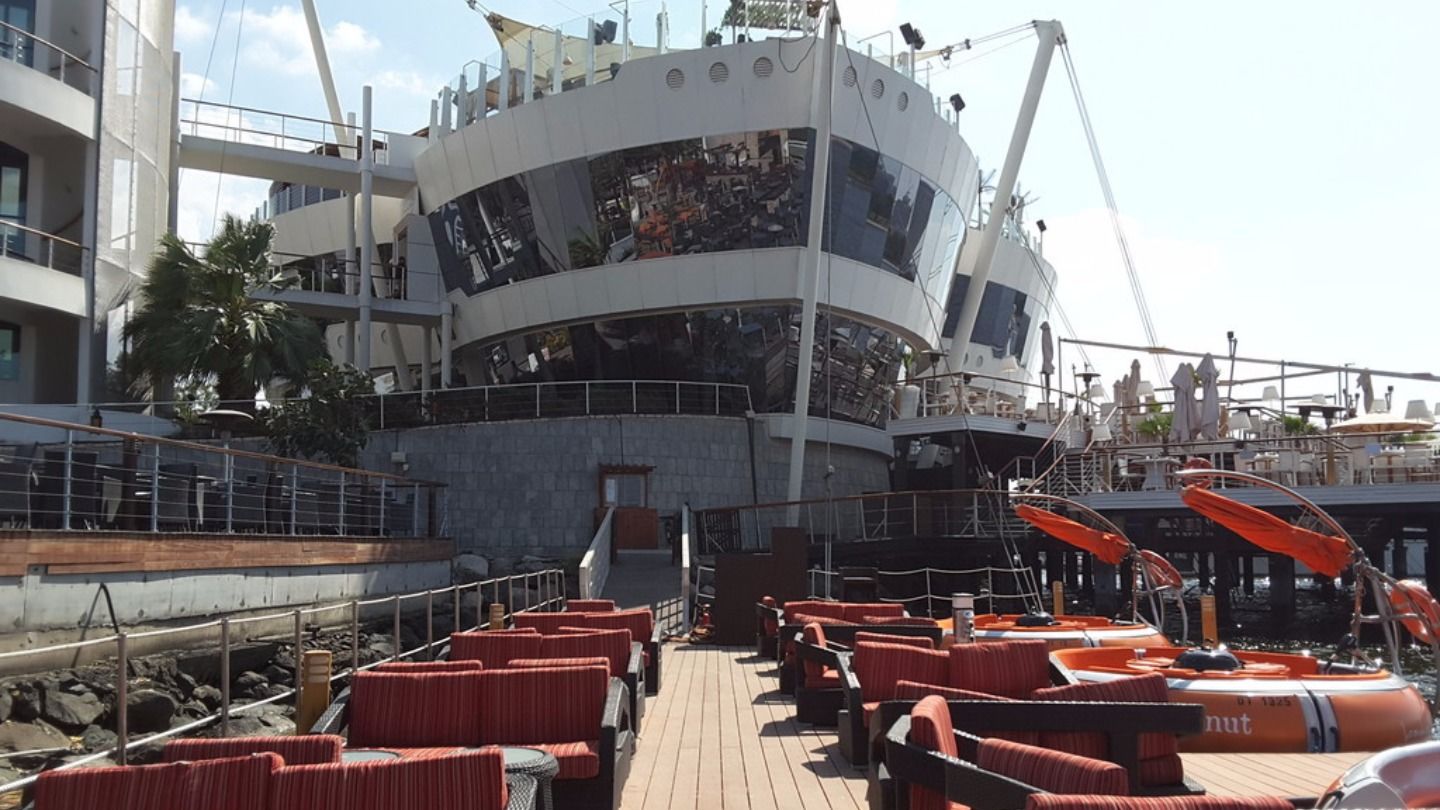 HiDubai-business-bbq-donut-food-beverage-restaurants-bars-port-saeed-dubai-2