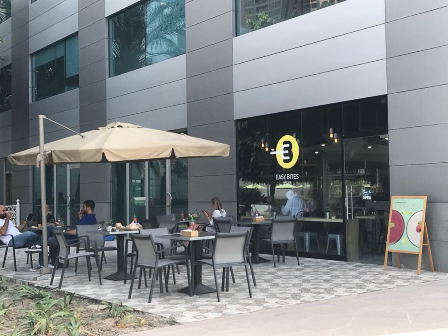 HiDubai-business-easy-bites-food-beverage-restaurants-bars-dubai-media-city-al-sufouh-2-dubai-2