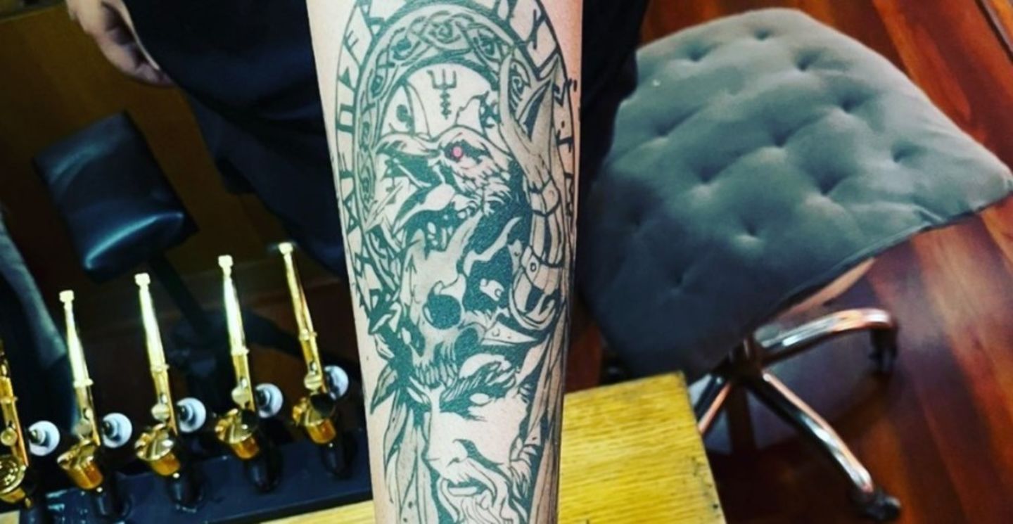 HiDubai-business-royal-airbrush-vocational-services-art-photography-services-jumeirah-beach-residence-marsa-dubai-dubai