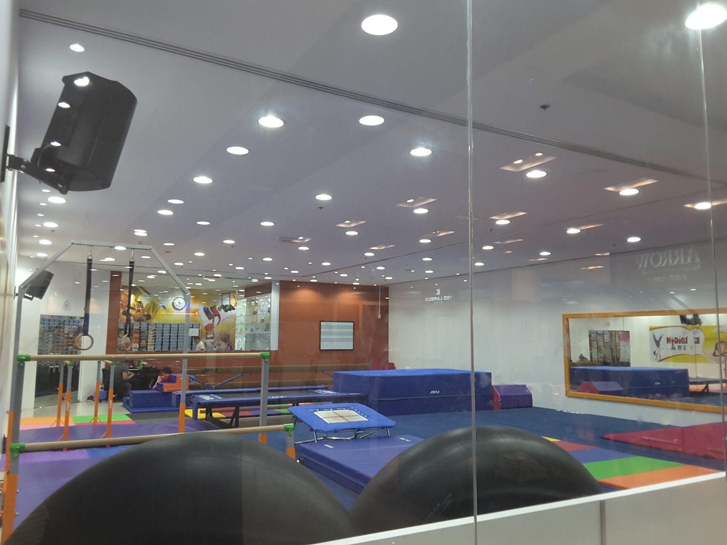 HiDubai-business-kids-gym-sports-fitness-sporting-venues-oud-metha-dubai