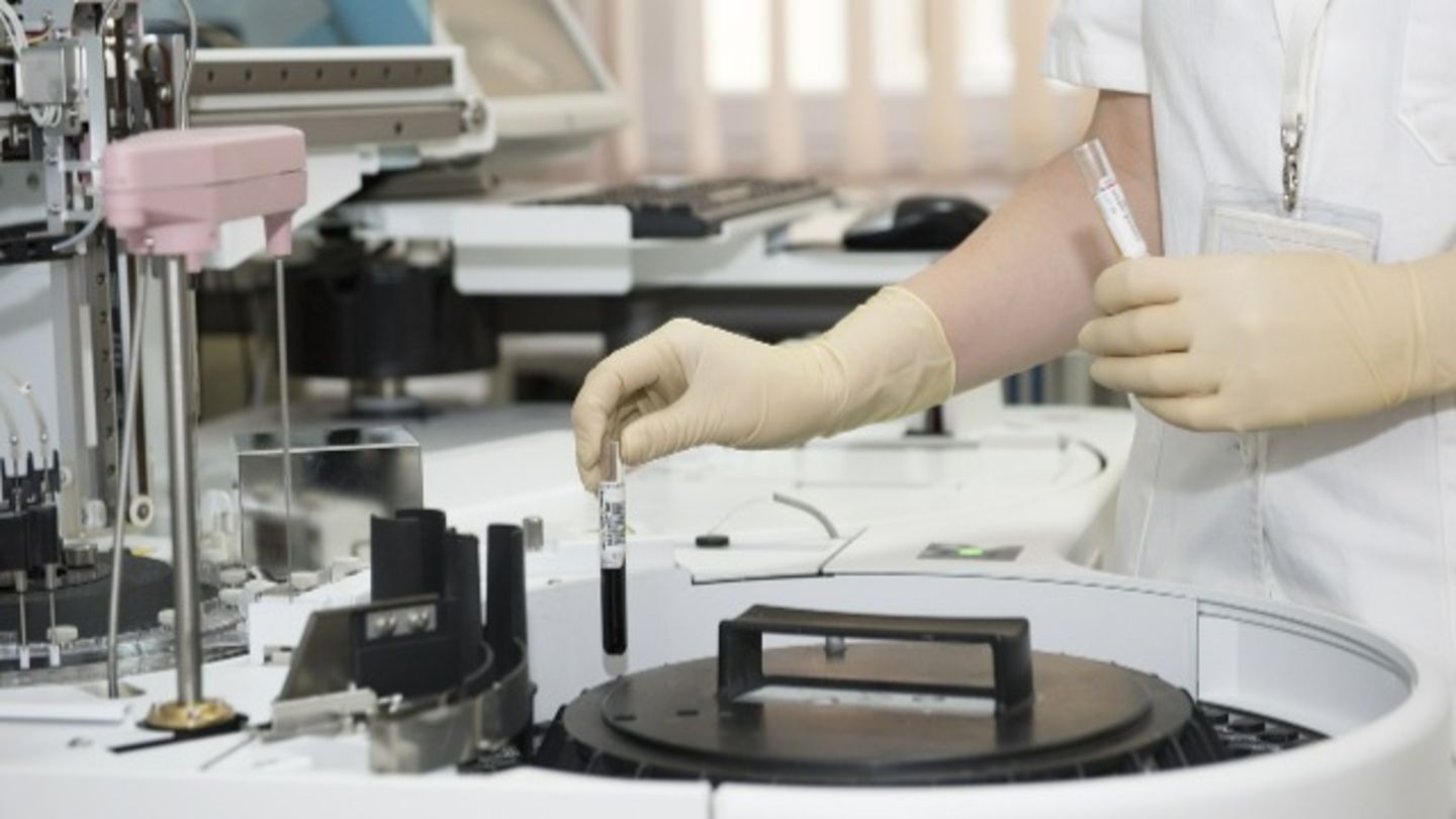 HiDubai-business-mass-calibration-laboratory-beauty-wellness-health-labs-medical-test-centres-port-saeed-dubai