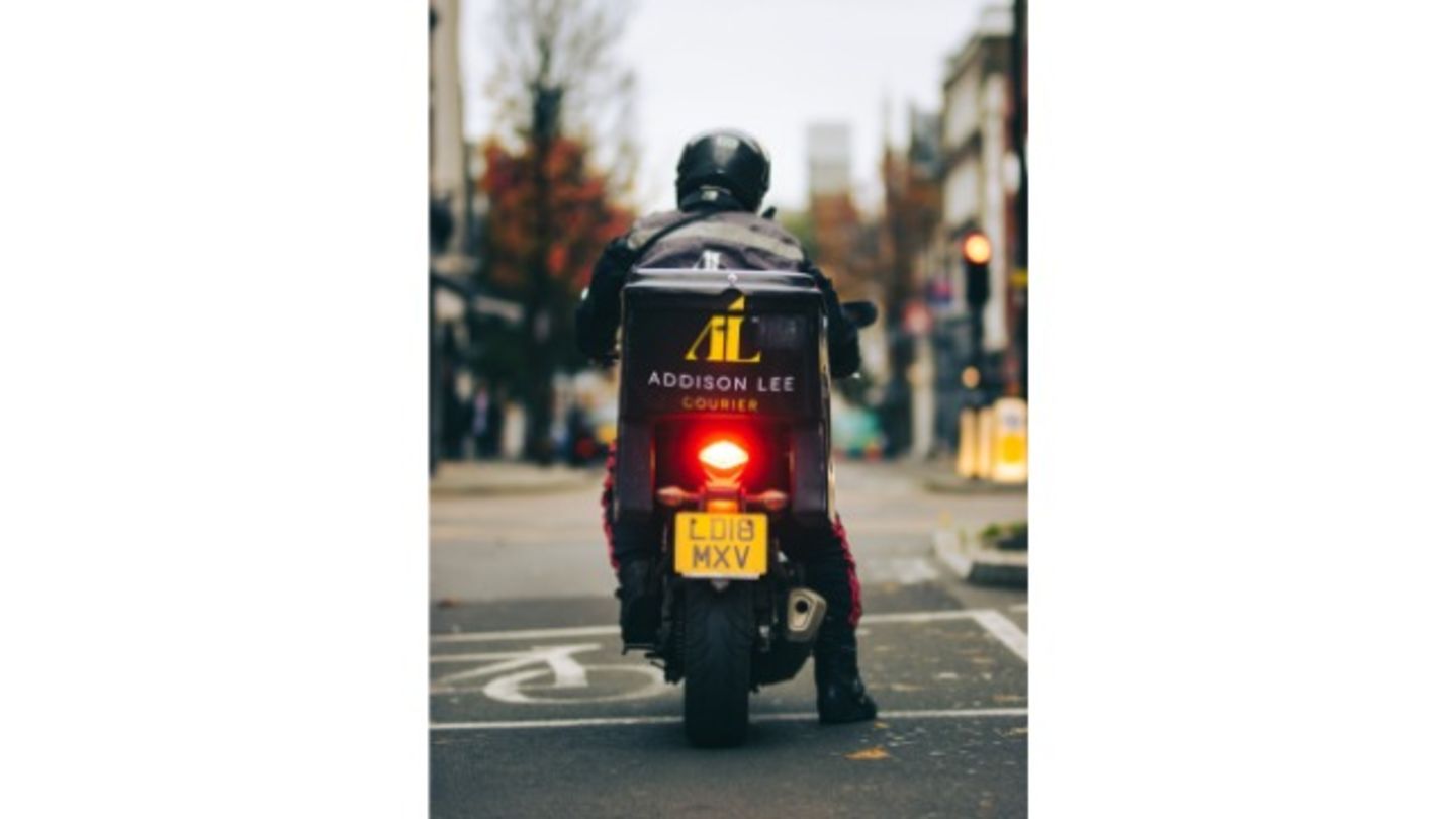 HiDubai-business-mjq-delivery-services-shipping-logistics-courier-delivery-services-al-quoz-3-dubai