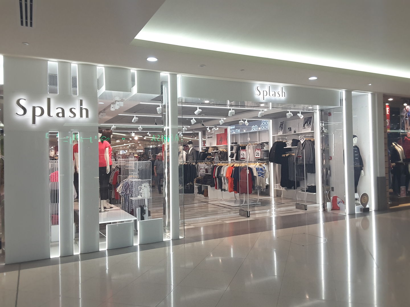 HiDubai-business-splash-shopping-apparel-port-saeed-dubai-2