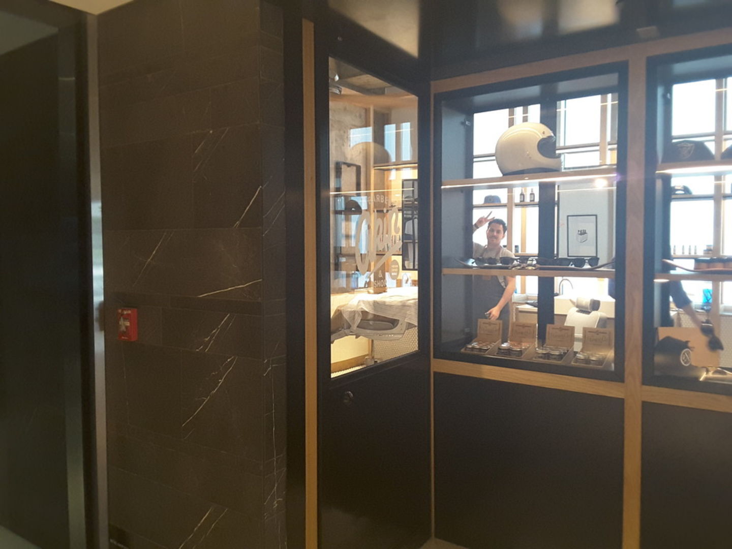 HiDubai-business-akin-barber-shop-beauty-wellness-health-beauty-salons-sheikh-zayed-road-1-trade-centre-2-dubai-2