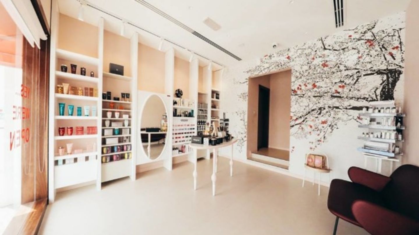 HiDubai-business-ushi-nail-spa-ladies-salon-beauty-wellness-health-beauty-salons-al-barsha-3-dubai