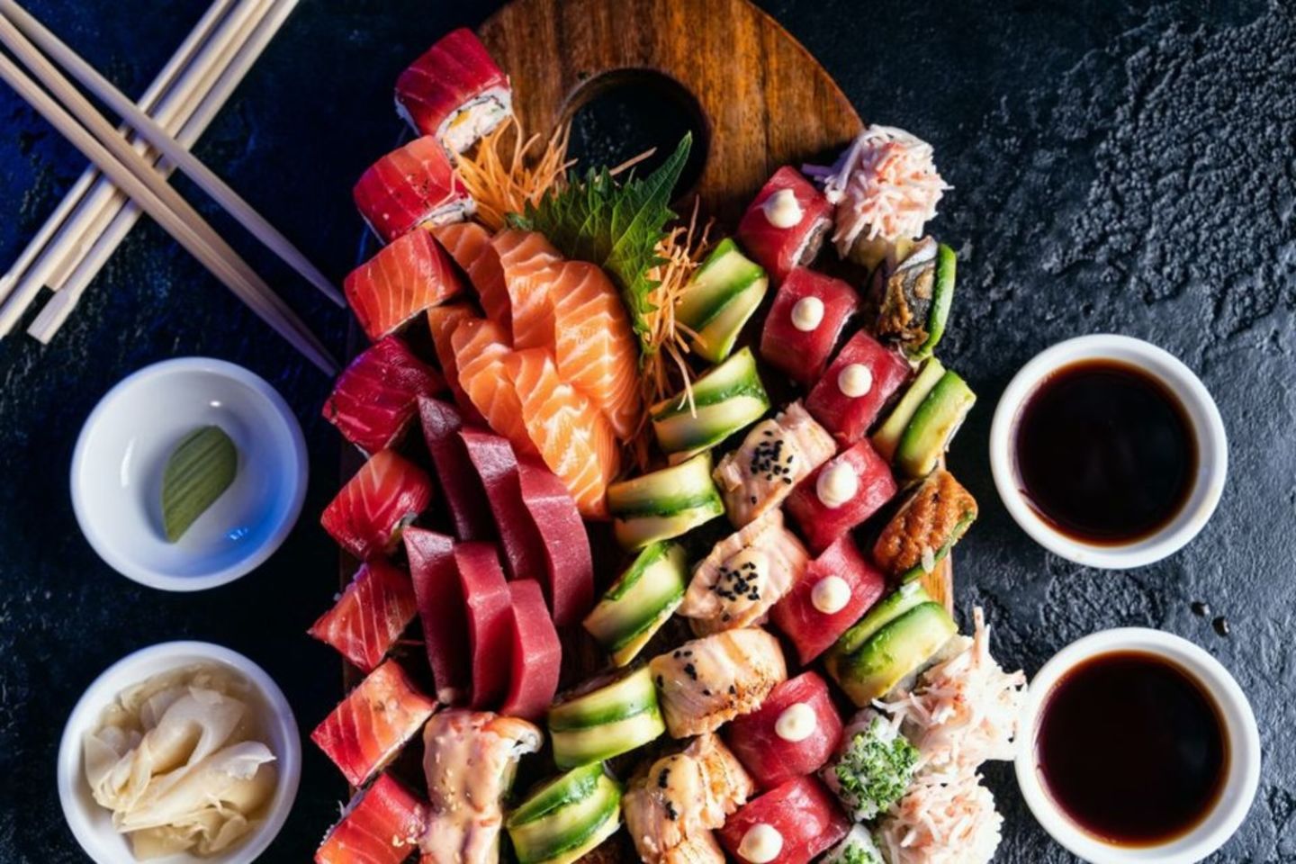 HiDubai-business-sals-sushi-food-beverage-restaurants-bars-the-palm-jumeirah-nakhlat-jumeirah-dubai