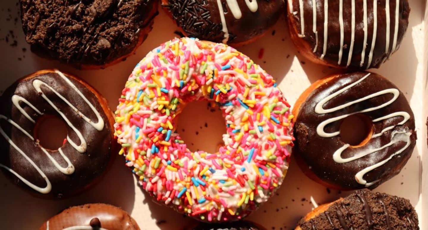 HiDubai-business-kado-fine-sweets-food-beverage-bakeries-desserts-sweets-mirdif-dubai