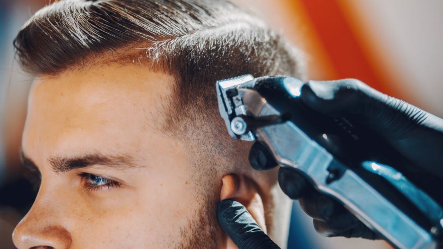 HiDubai-business-shams-almadeena-aldhabi-gents-saloon-beauty-wellness-health-beauty-salons-al-baraha-dubai