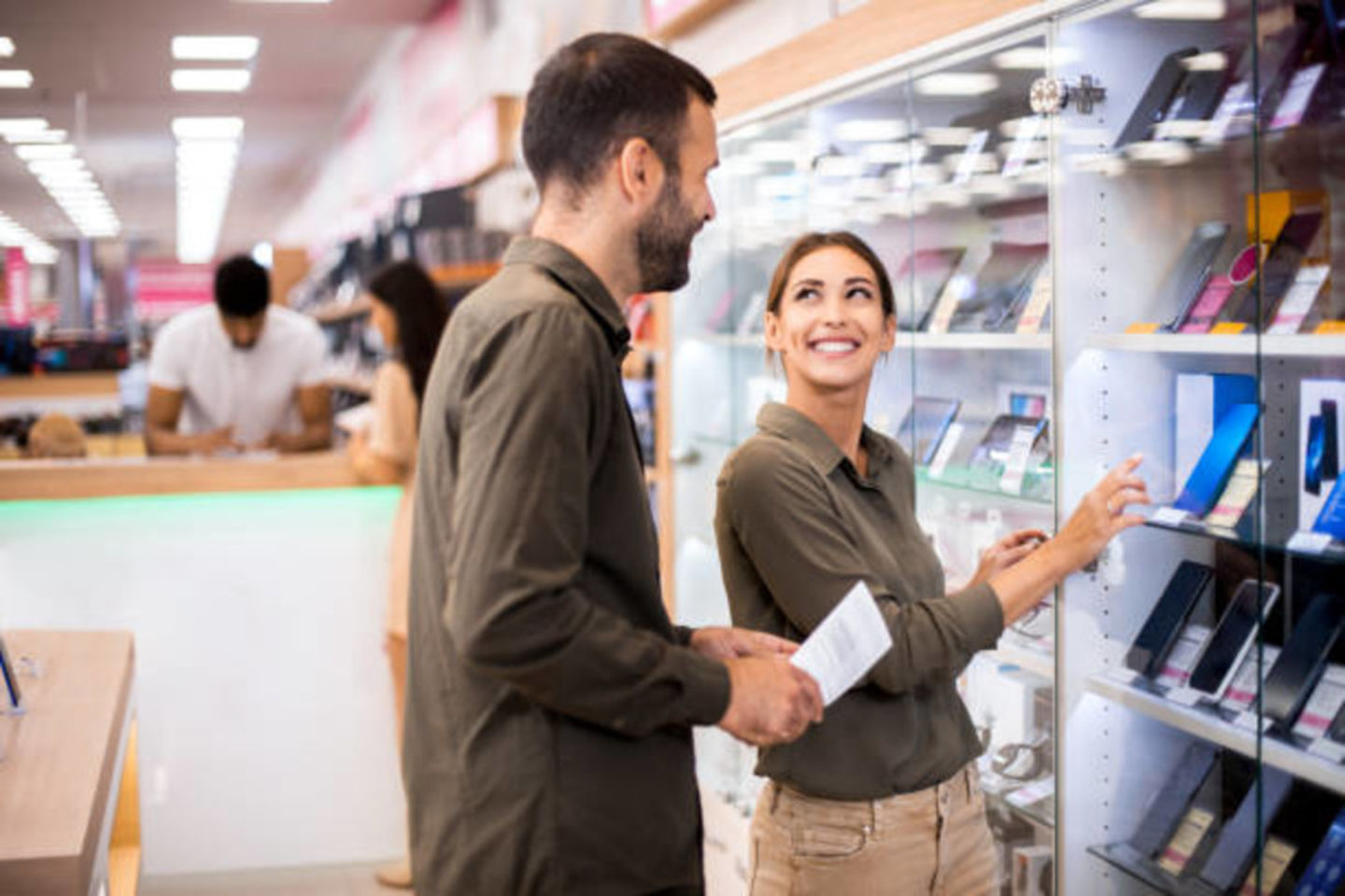 HiDubai-business-time-max-mobile-trading-shopping-consumer-electronics-al-murar-dubai