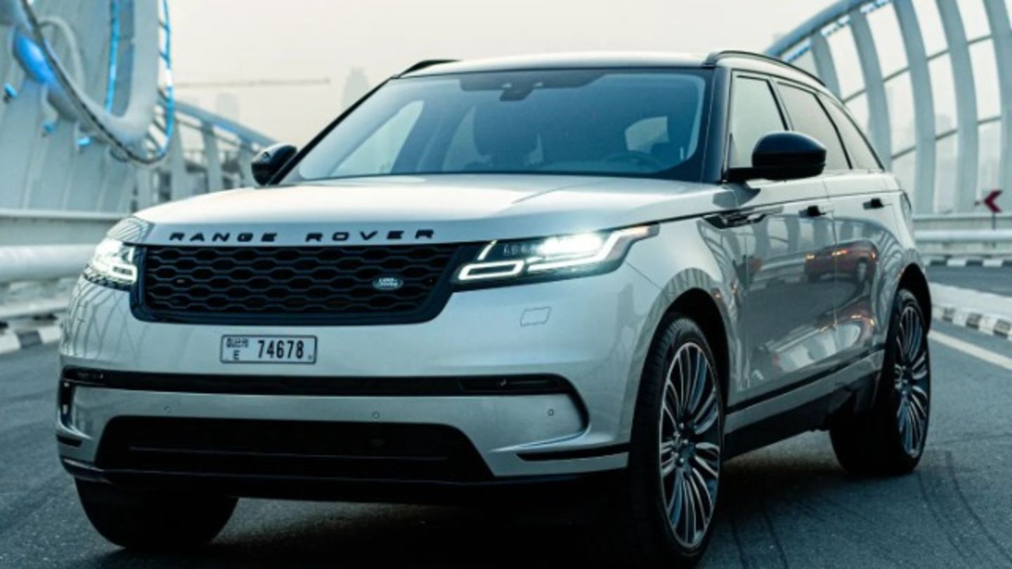 HiDubai-business-inline-rent-a-car-transport-vehicle-services-car-rental-services-al-khabaisi-dubai