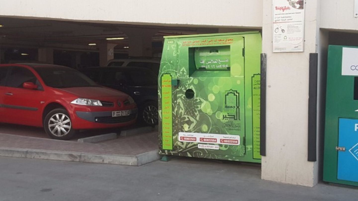 HiDubai-business-beit-al-khair-society-clothes-donation-box-others-ngos-care-centres-jumeirah-lake-towers-al-thanyah-5-dubai-2