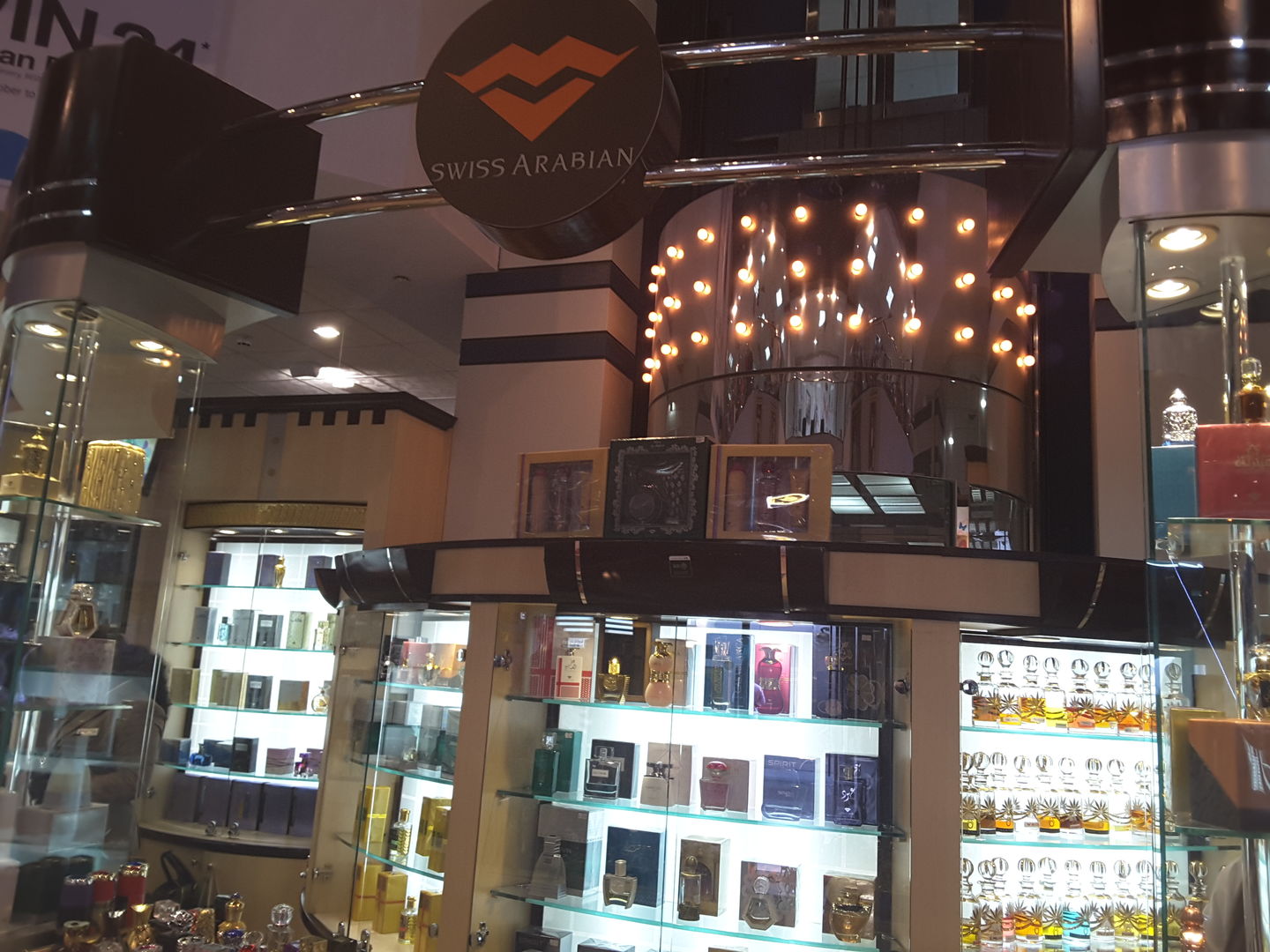 HiDubai-business-swiss-arabian-perfumes-shopping-beauty-cosmetics-stores-al-muteena-dubai-2