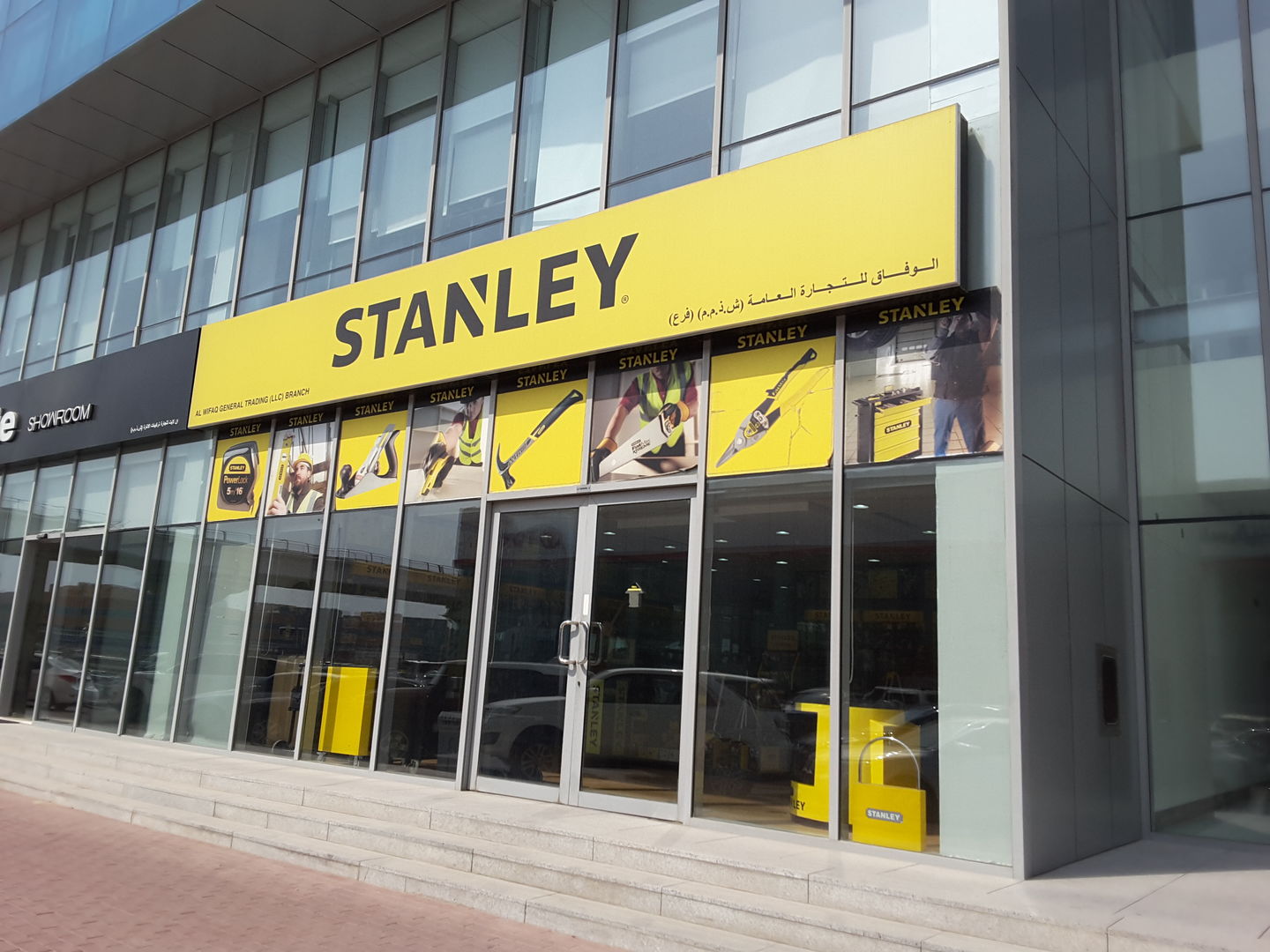 HiDubai-business-al-wifaq-stanley-showroom-home-hardware-fittings-al-quoz-1-dubai-2