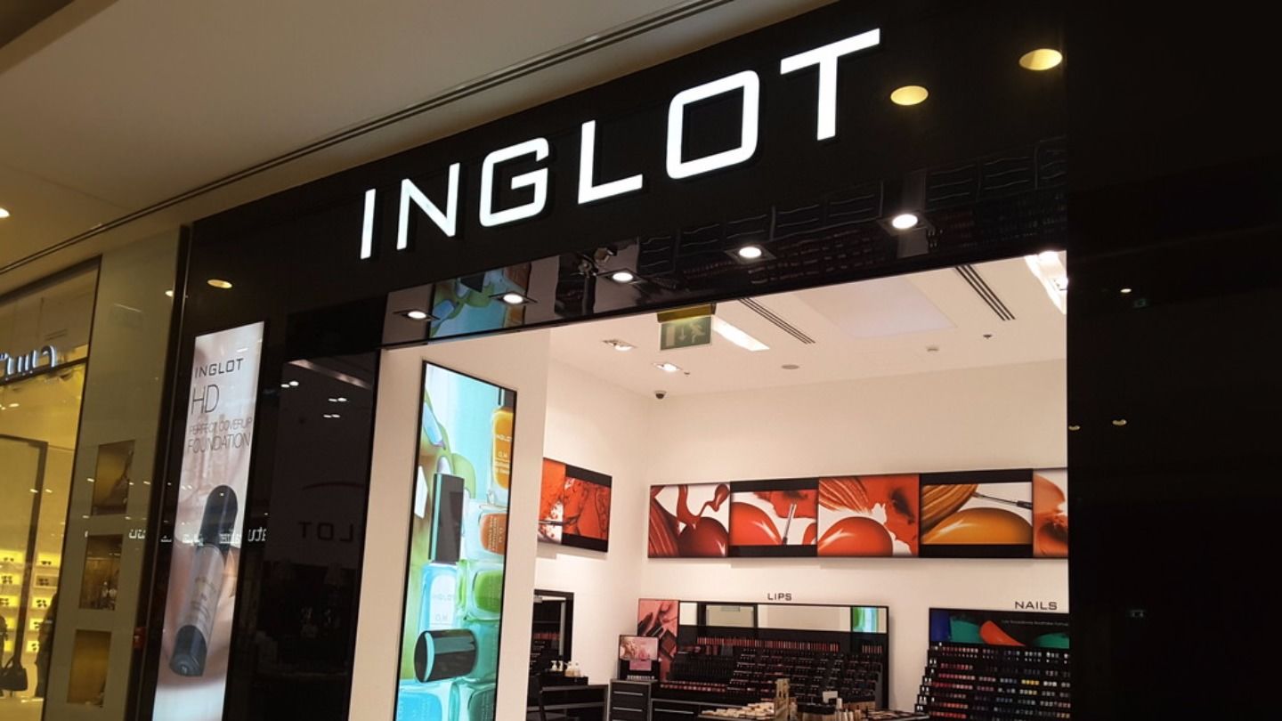HiDubai-business-inglot-shopping-beauty-cosmetics-stores-al-rigga-dubai-2