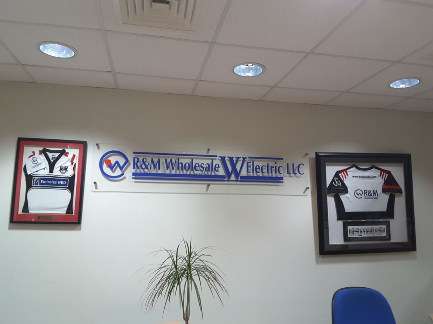 HiDubai-business-r-m-wholesale-electric-b2b-services-distributors-wholesalers-al-quoz-industrial-1-dubai-5