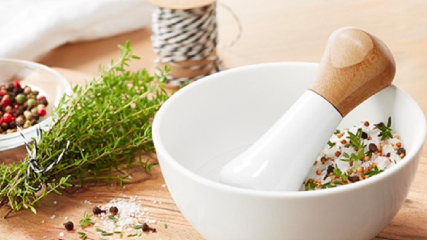 HiDubai-business-homes-for-less-shopping-furniture-decor-the-palm-jumeirah-nakhlat-jumeirah-dubai