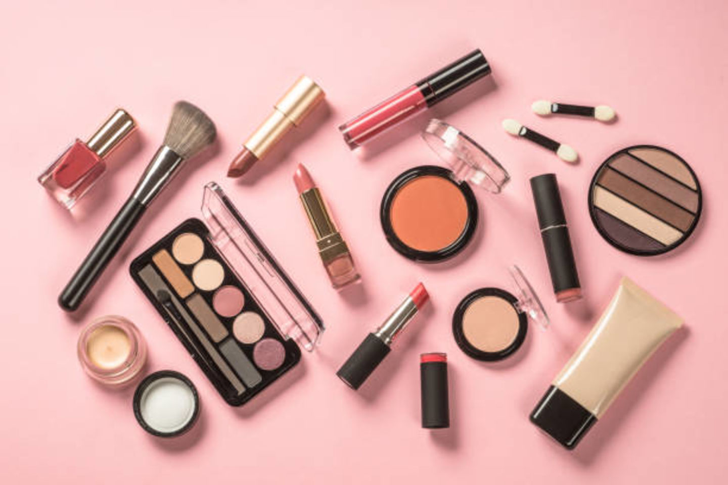 HiDubai-business-beauty-akademiet-cosmetics-trading-beauty-wellness-health-beauty-cosmetics-products-manufacturers-al-barsha-1-dubai