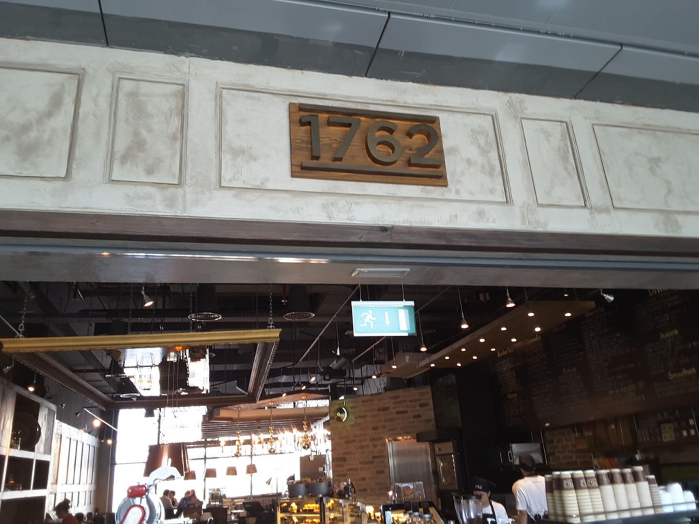 HiDubai-business-1762-the-gourmet-deli-food-beverage-coffee-shops-dubai-international-financial-centre-zaabeel-2-dubai-2