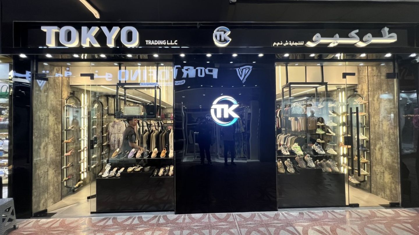 HiDubai-business-t-o-k-y-o-trading-shopping-apparel-al-karama-dubai
