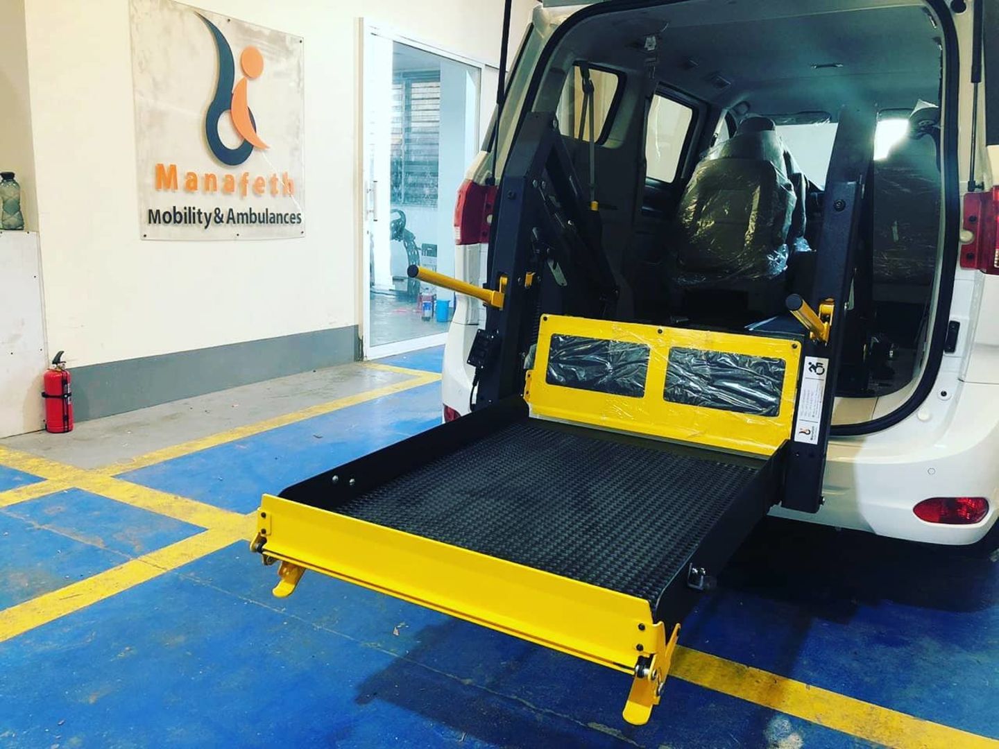 HiDubai-business-manafeth-mobility-solutions-transport-vehicle-services-auto-spare-parts-accessories-dubai-investment-park-2-dubai