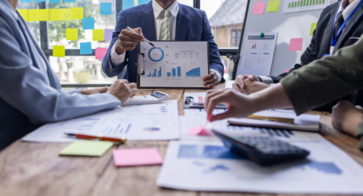HiDubai-business-deloitte-digital-b2b-services-business-consultation-services-downtown-dubai-dubai