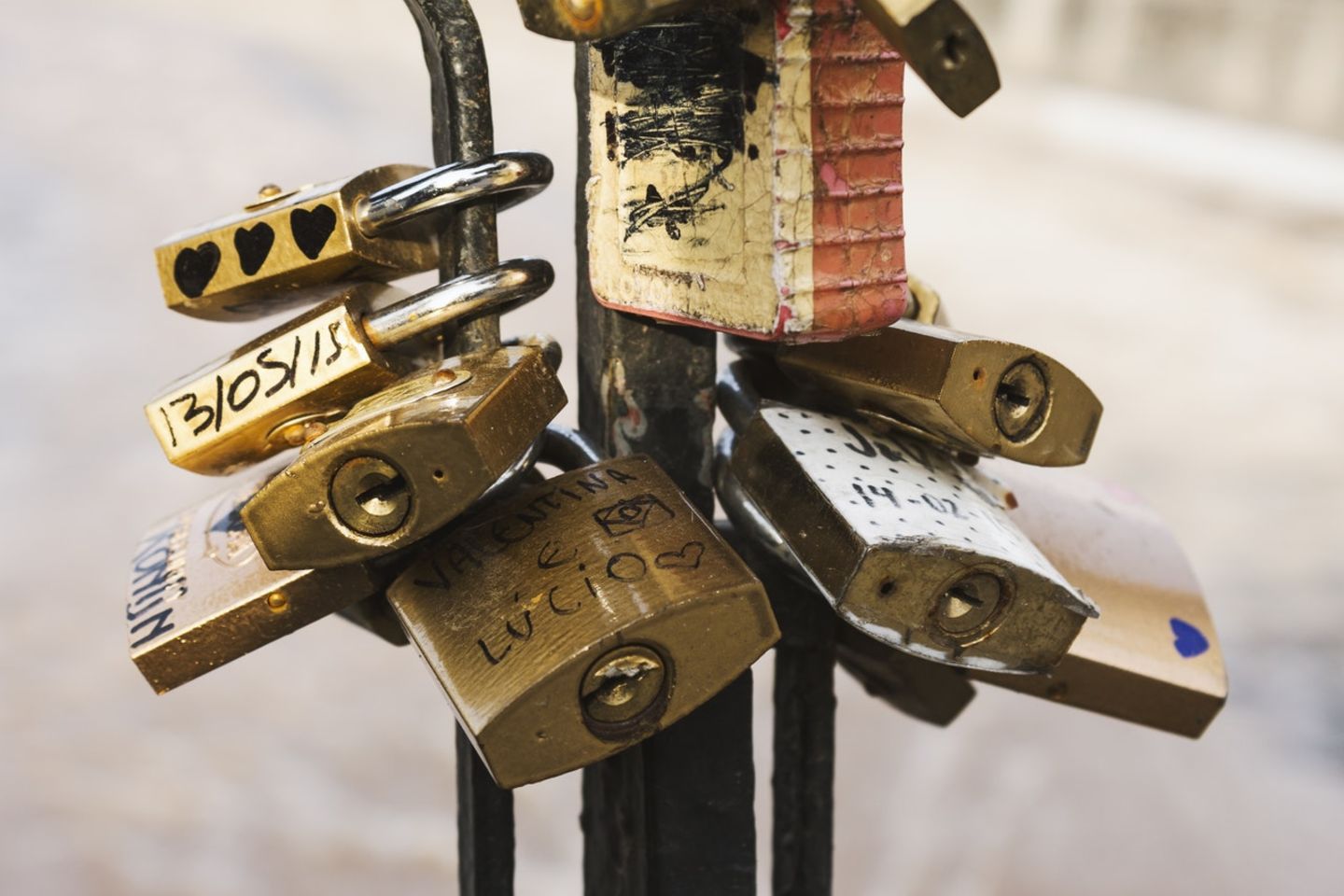 HiDubai-business-al-baraka-lock-repairing-home-handyman-maintenance-services-al-bada-dubai-2