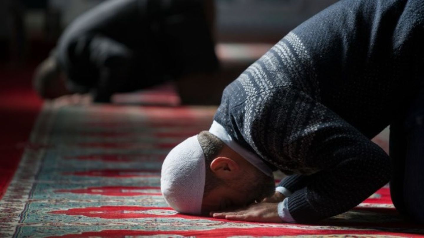 HiDubai-business-imam-al-hassan-mosque-others-religious-centres-al-barsha-2-dubai