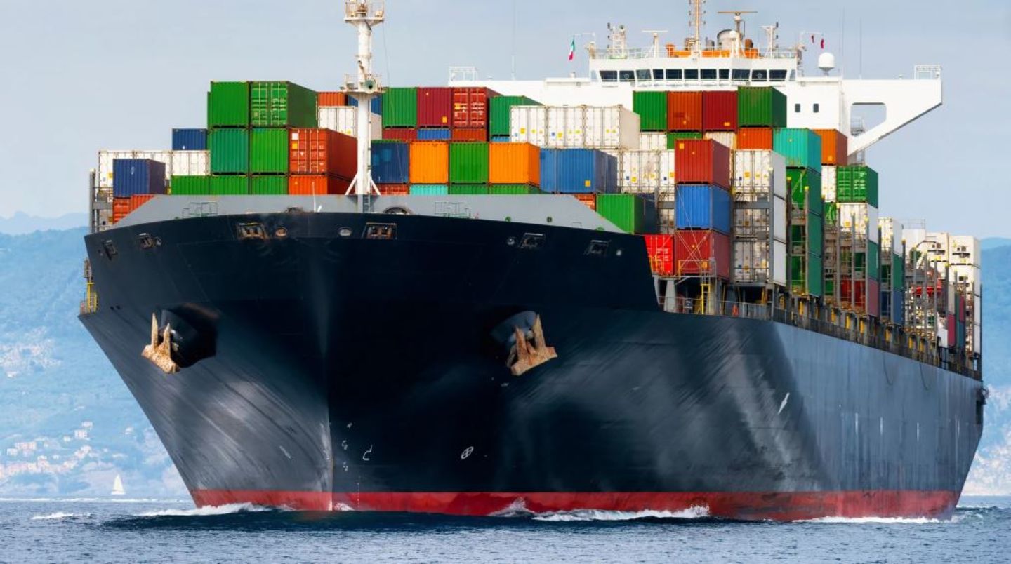 HiDubai-business-front-way-ship-management-operation-shipping-logistics-marine-services-business-bay-dubai