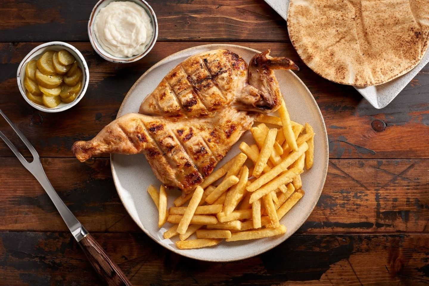 HiDubai-business-jj-charcoal-grilled-chicken-food-beverage-restaurants-bars-discovery-gardens-jebel-ali-1-dubai