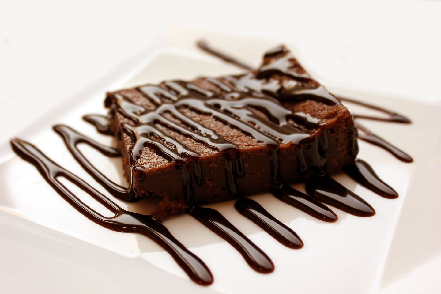 HiDubai-business-brownie-point-food-beverage-bakeries-desserts-sweets-al-muraqqabat-dubai-2