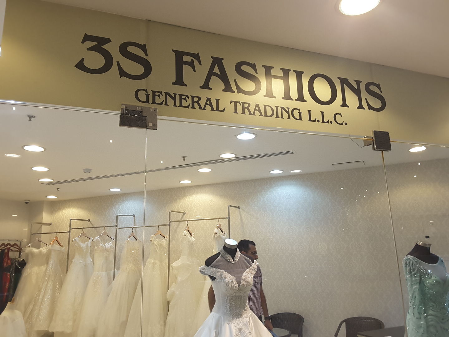 HiDubai-business-3s-fashion-shopping-fashion-accessories-hor-al-anz-east-dubai-2