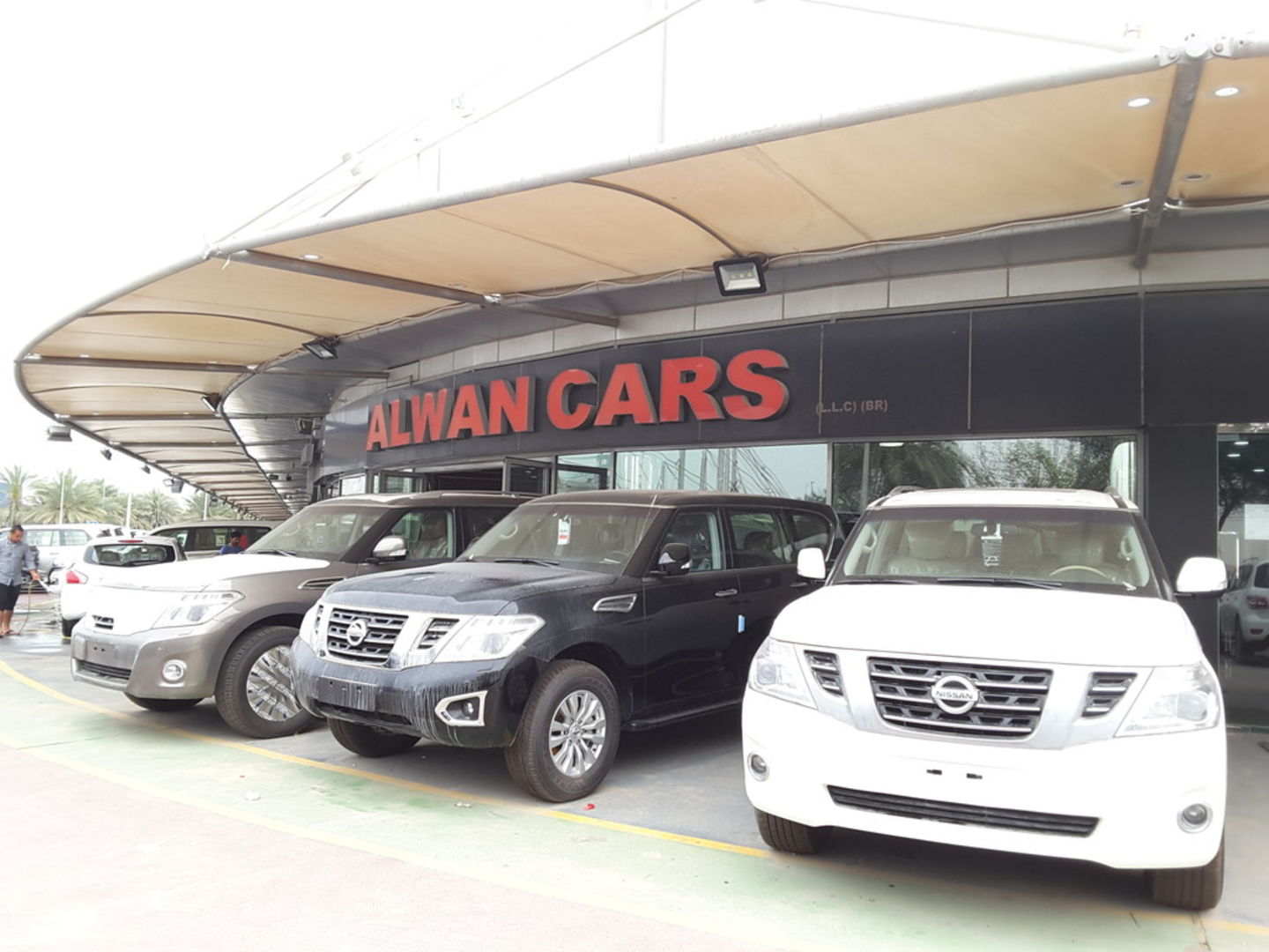 HiDubai-business-alwan-cars-transport-vehicle-services-car-showrooms-service-centres-ras-al-khor-industrial-3-dubai-4