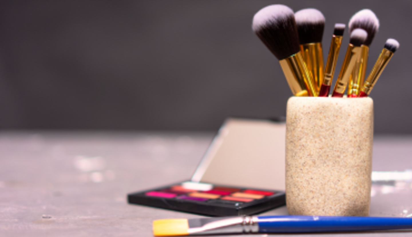 HiDubai-business-nooshes-beauty-saloon-beauty-wellness-health-beauty-salons-business-bay-dubai