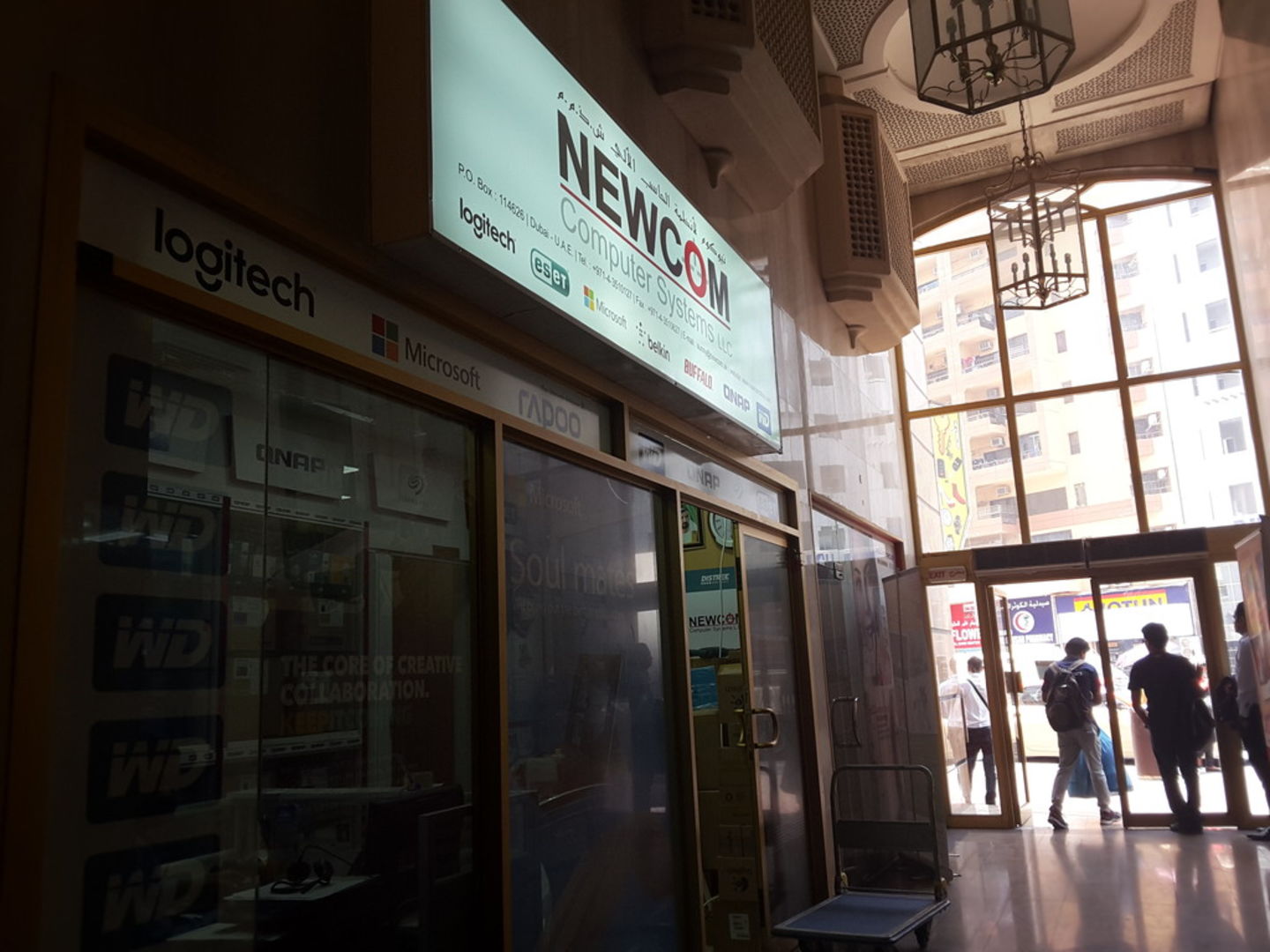 HiDubai-business-newcom-computer-systems-shopping-consumer-electronics-al-fahidi-al-souq-al-kabeer-dubai-2