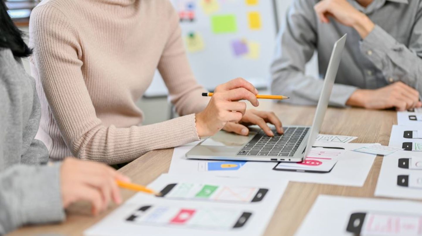 HiDubai-business-antal-hayat-for-marketing-management-media-marketing-it-marketing-pr-al-baraha-dubai