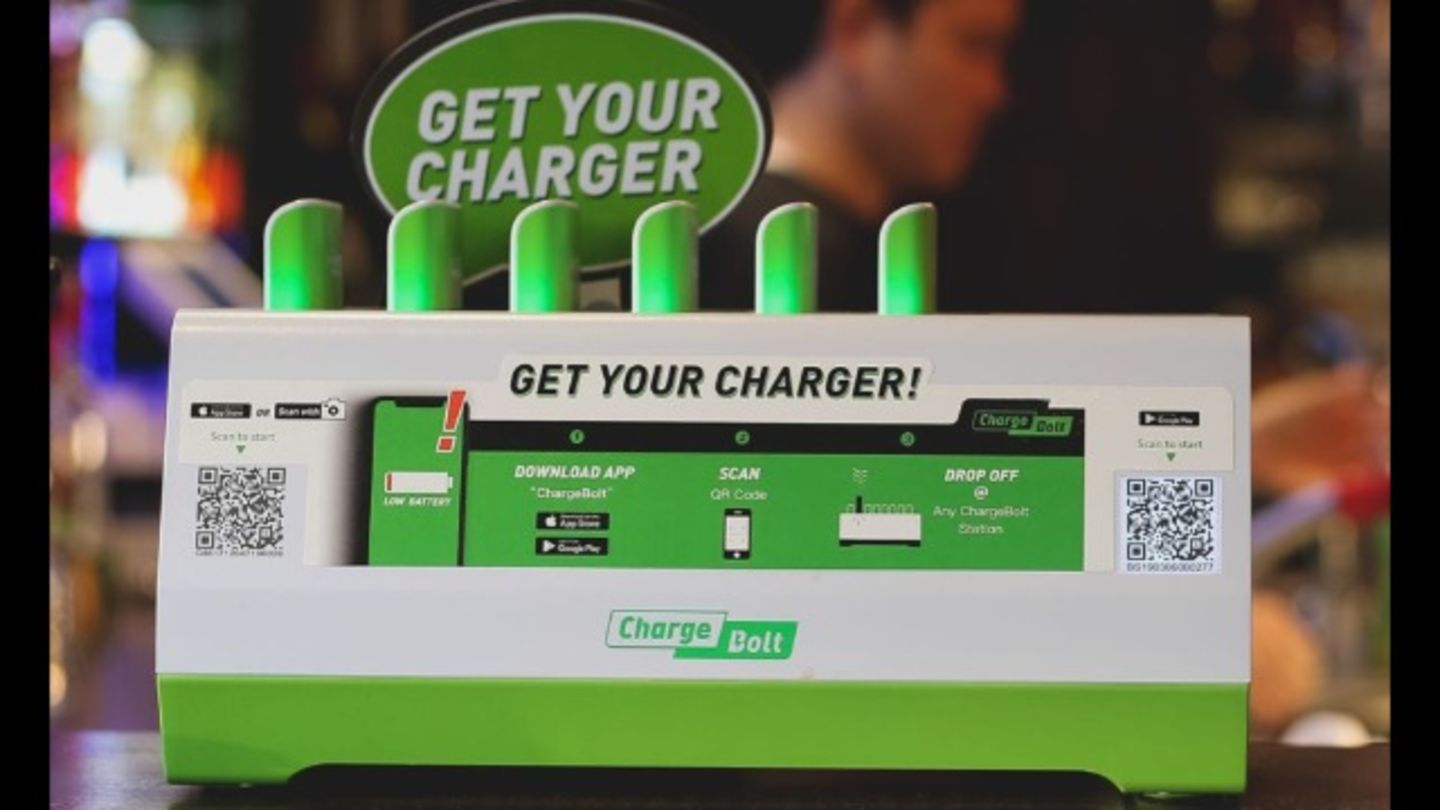 HiDubai-business-charge-bolt-shopping-consumer-electronics-al-muraqqabat-dubai-1