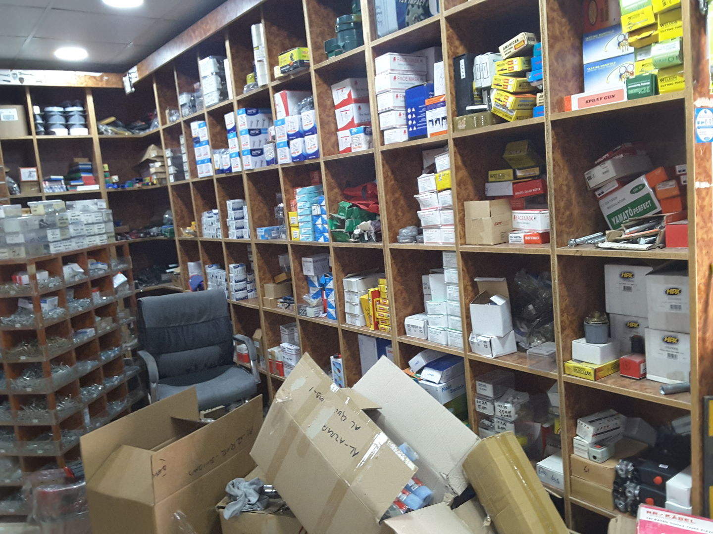 HiDubai-business-al-azrar-building-materials-trading-co-home-hardware-fittings-al-quoz-industrial-1-dubai-2