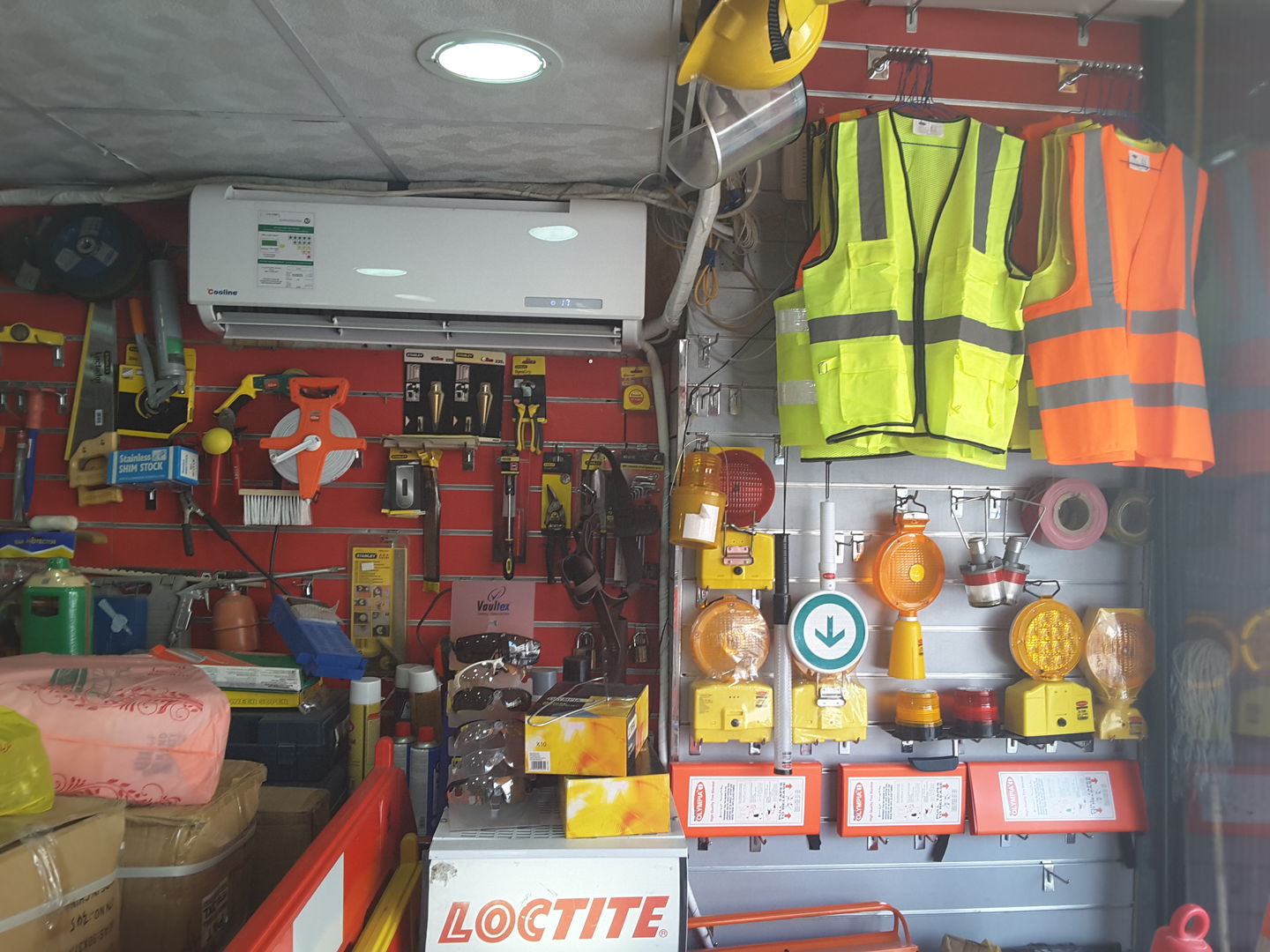 HiDubai-business-safeland-trading-home-hardware-fittings-naif-dubai-2