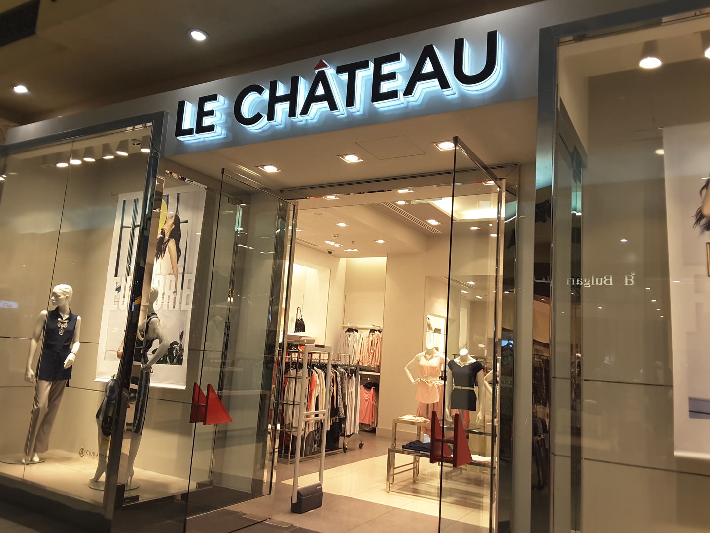 HiDubai-business-le-chateau-shopping-apparel-ibn-batuta-jebel-ali-1-dubai-2