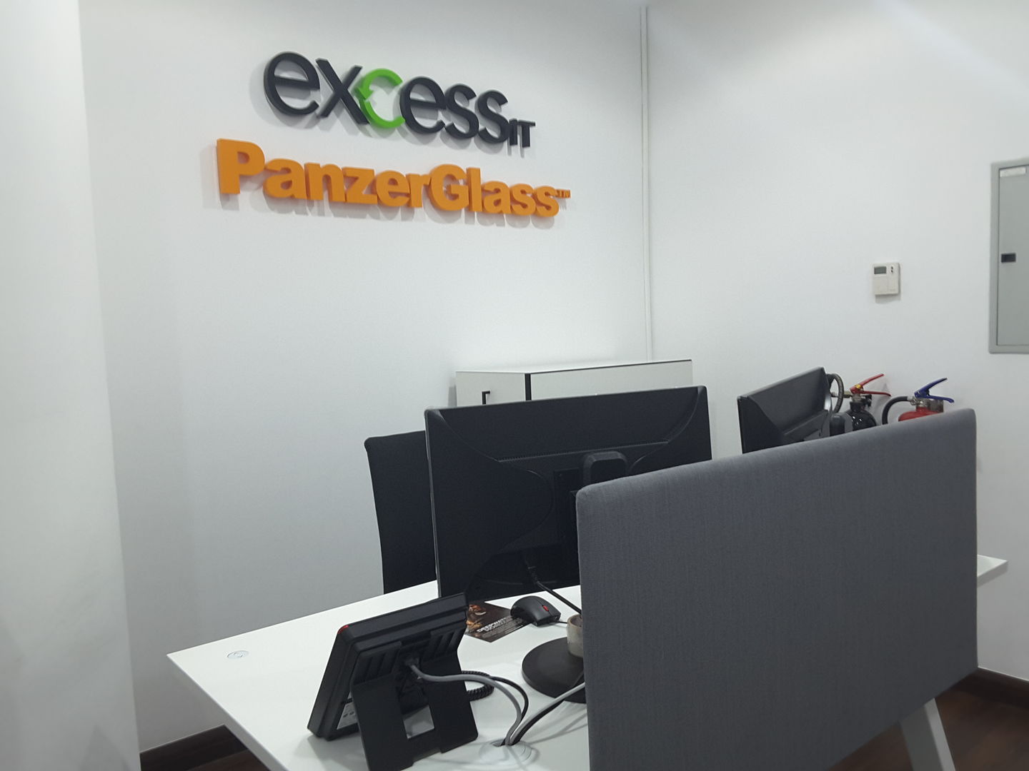 Excessit Middle East Electronics Trading(Distributors & Wholesalers) in