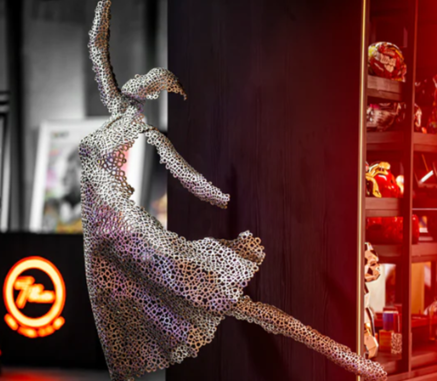 HiDubai-business-7-art-leisure-culture-museums-galleries-the-palm-jumeirah-nakhlat-jumeirah-dubai