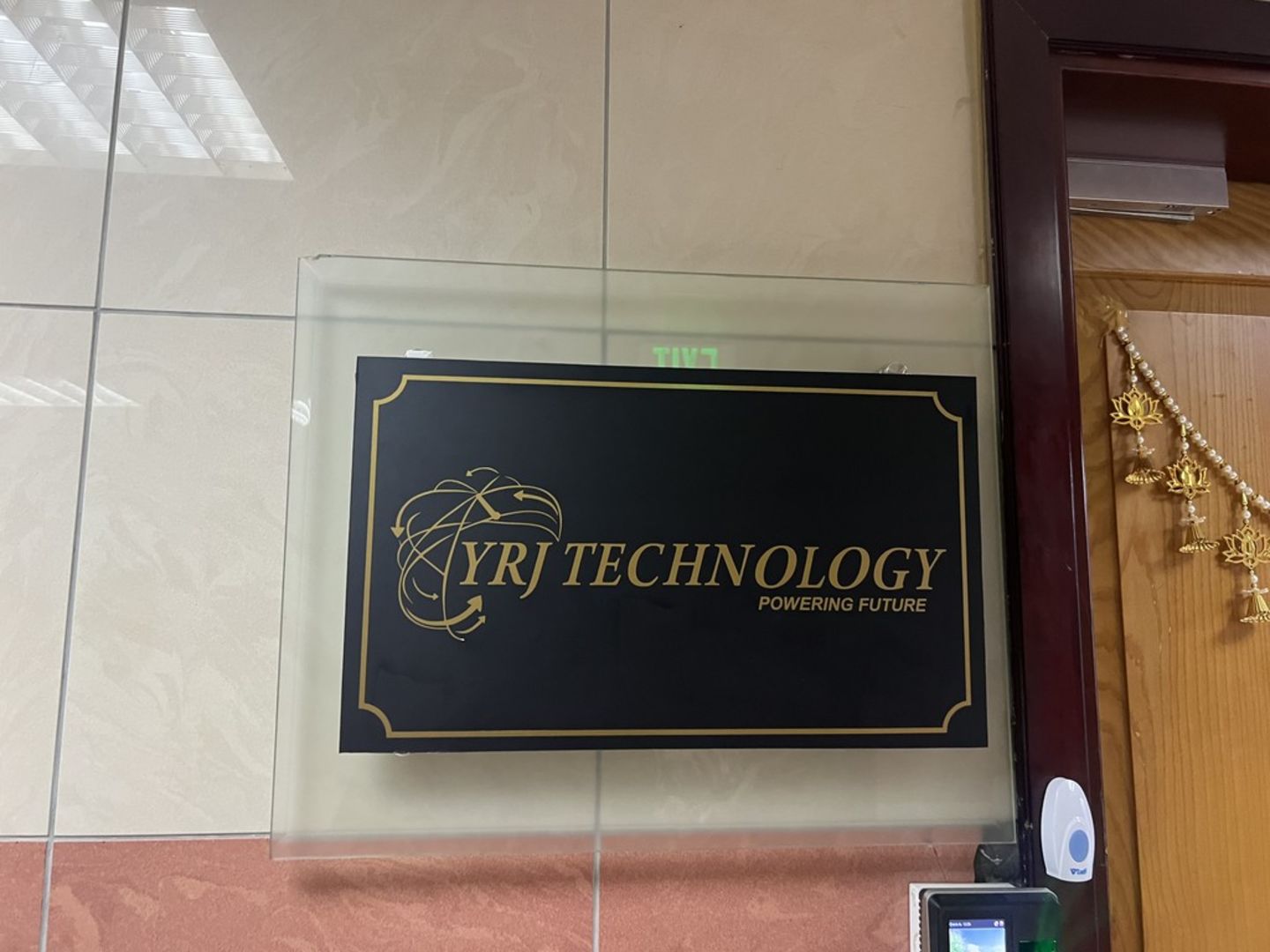 HiDubai-business-y-r-j-technology-b2b-services-it-services-umm-hurair-1-dubai