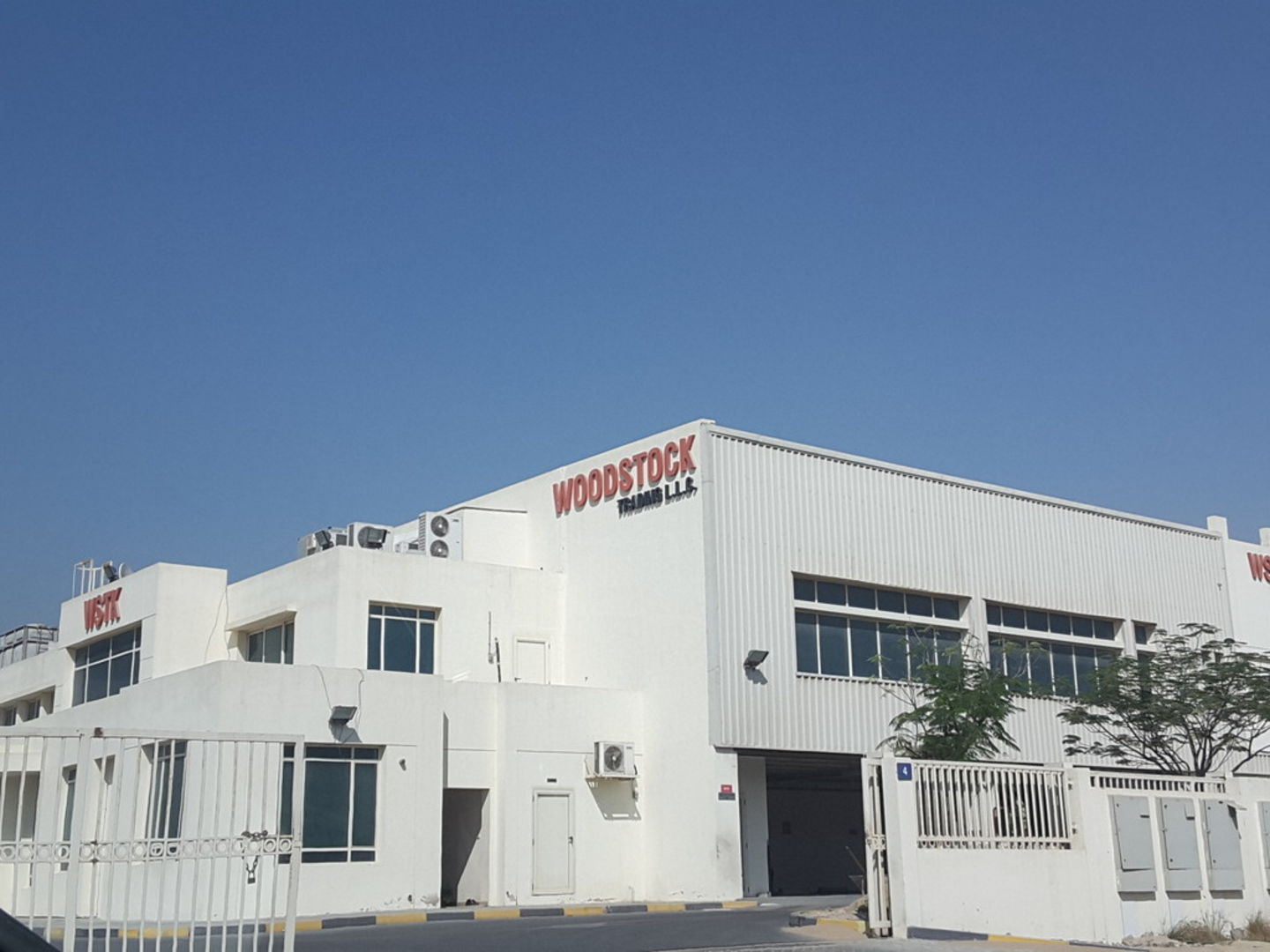 HiDubai-business-woodstock-trading-construction-heavy-industries-heavy-equipment-machinery-dubai-investment-park-2-dubai-2