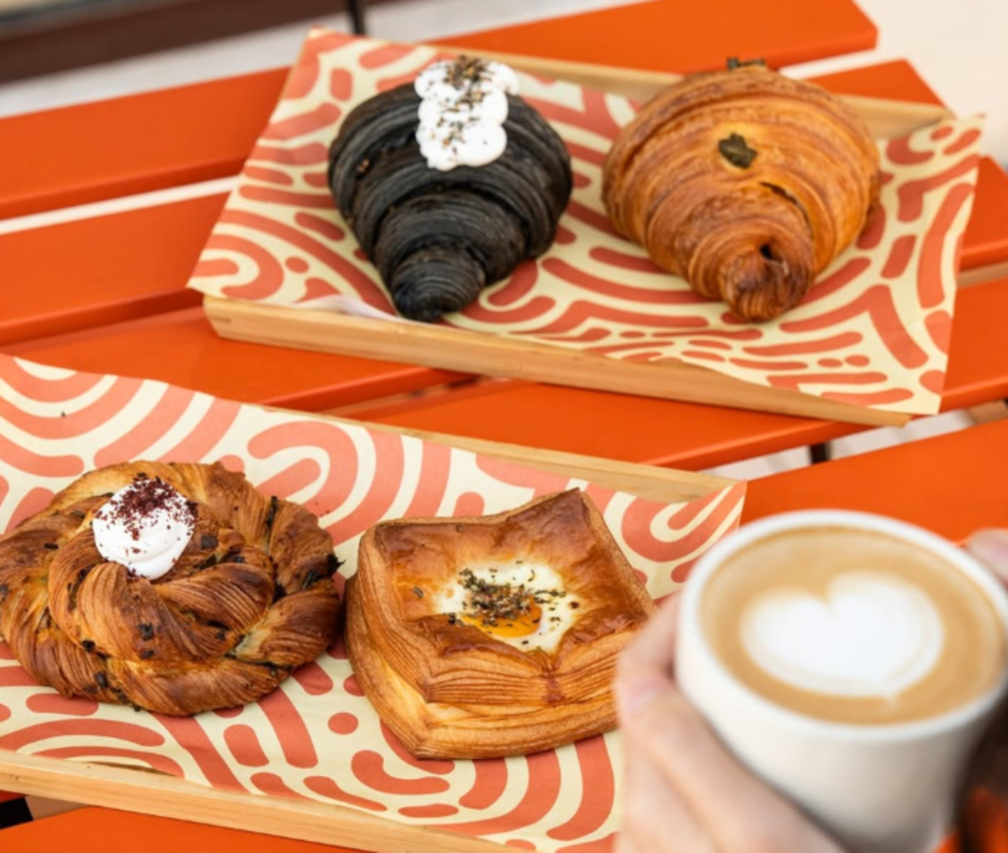 HiDubai-business-kneaded-food-beverage-bakeries-desserts-sweets-al-khawaneej-2-dubai