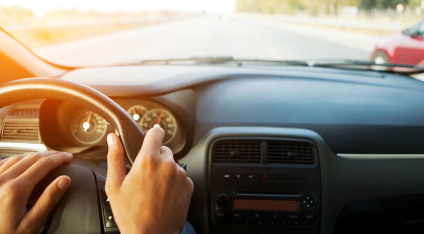 HiDubai-business-white-wings-car-rental-transport-vehicle-services-car-rental-services-riggat-al-buteen-dubai