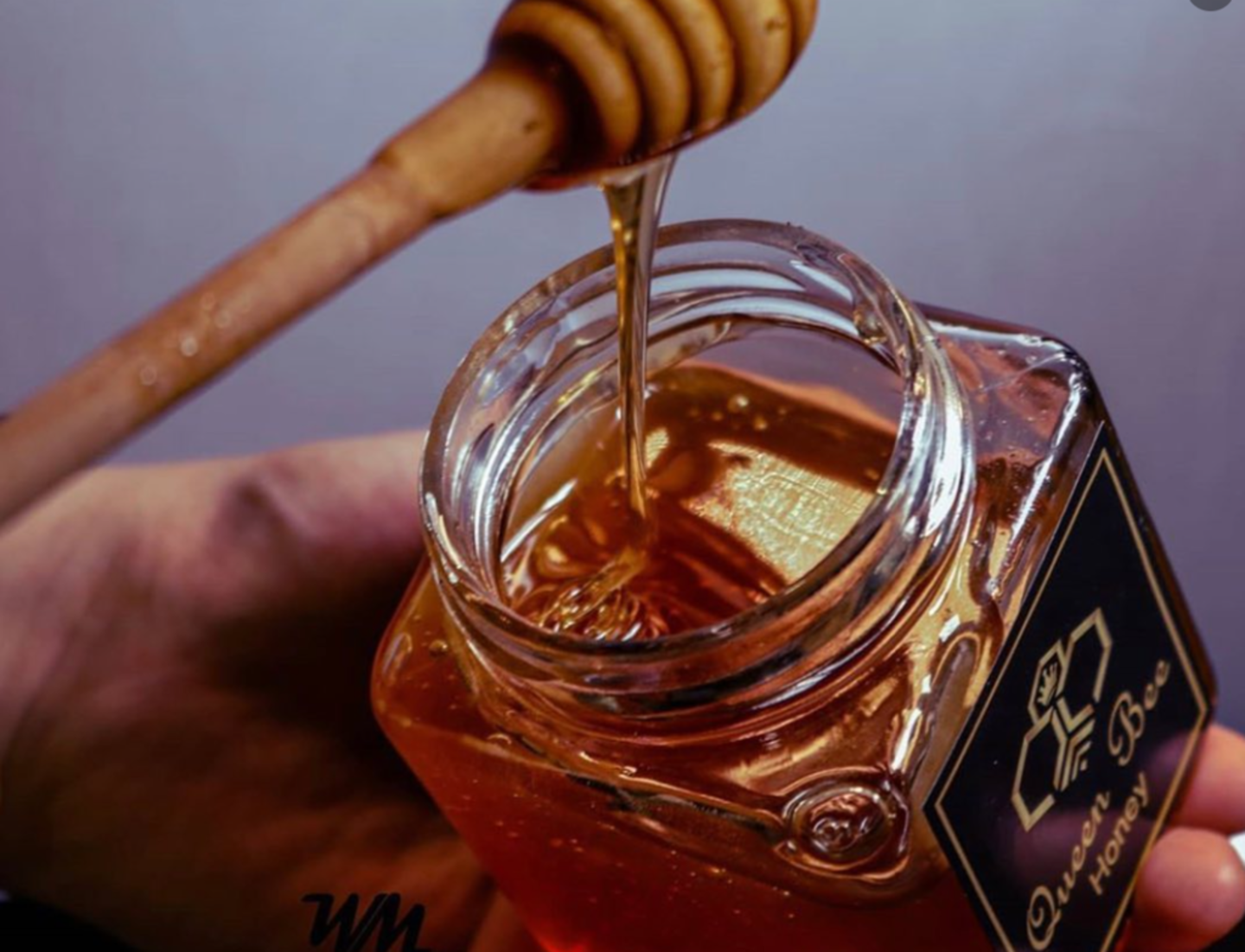 HiDubai-business-queen-bee-honey-herbs-trading-b2b-services-food-stuff-trading-springs-al-thanyah-4-dubai