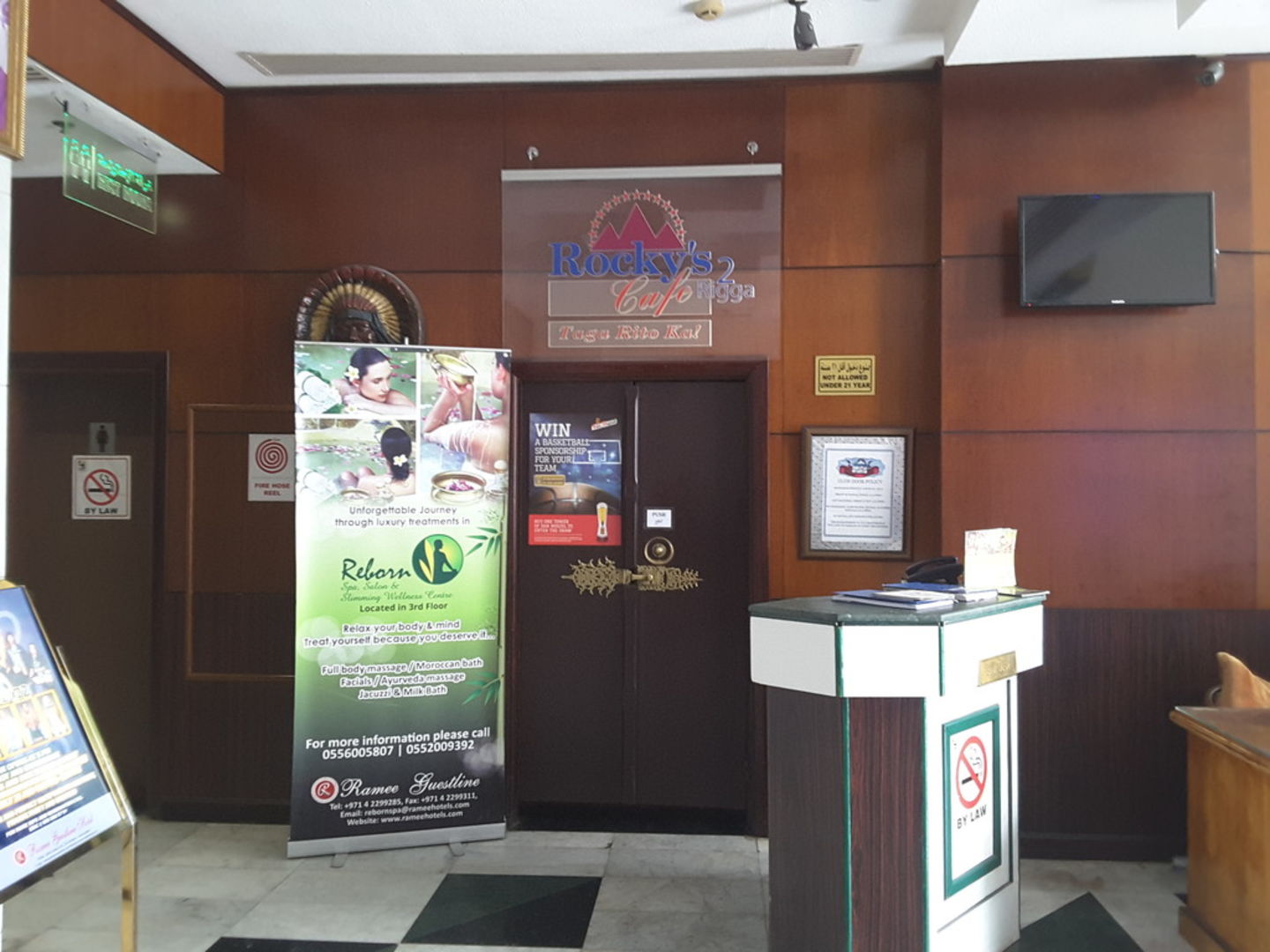 HiDubai-business-rockys-cafe-leisure-culture-nightclubs-al-muraqqabat-dubai-2