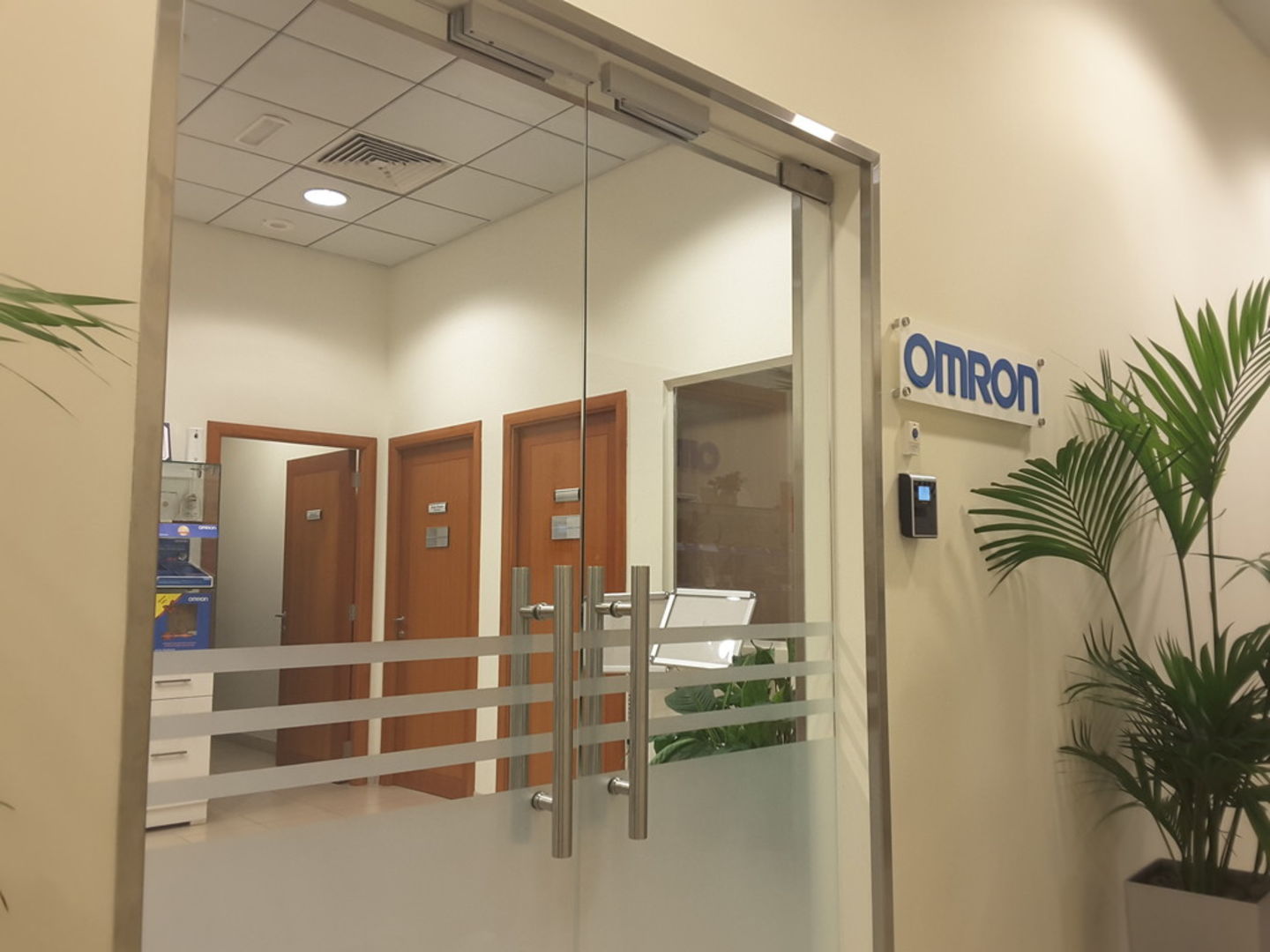 HiDubai-business-omron-healthcare-b2b-services-distributors-wholesalers-dubai-healthcare-city-umm-hurair-2-dubai-2