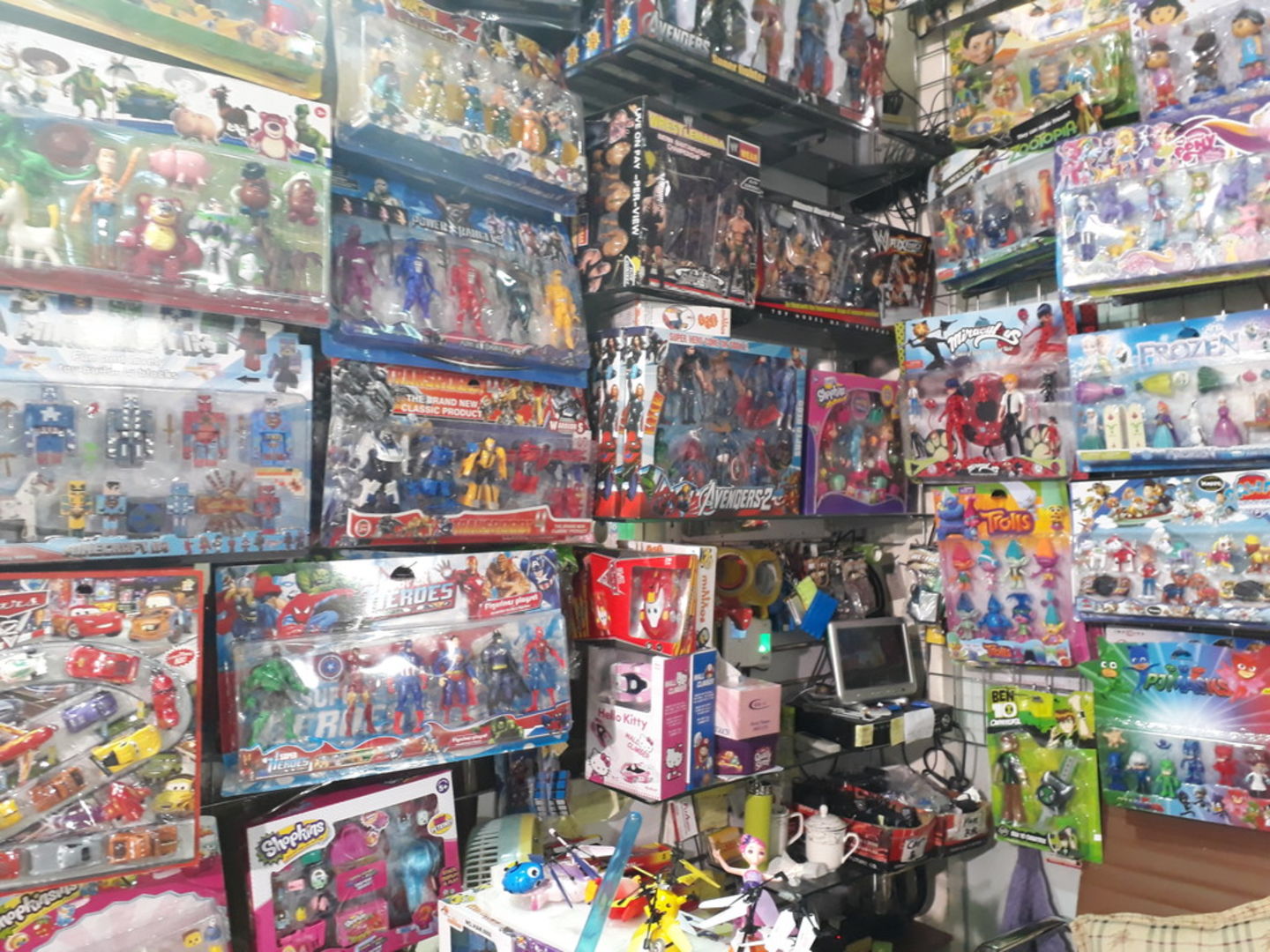 HiDubai-business-honglin-trade-shopping-toys-games-international-city-warsan-1-dubai