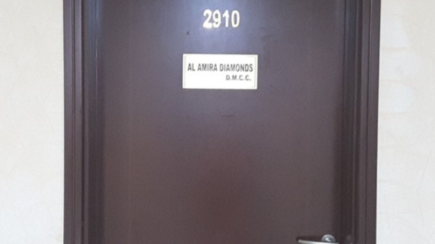 HiDubai-business-al-amira-diamonds-b2b-services-distributors-wholesalers-jumeirah-lake-towers-al-thanyah-5-dubai-2